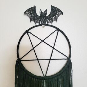 boho halloween | handmade pentagram dreamcatcher macrame with lace bat
